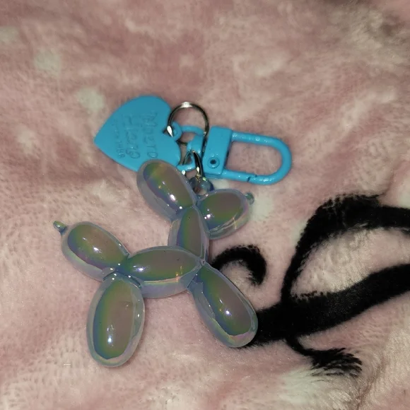 Blue Balloon Dog Keychain - Picture 3 of 3